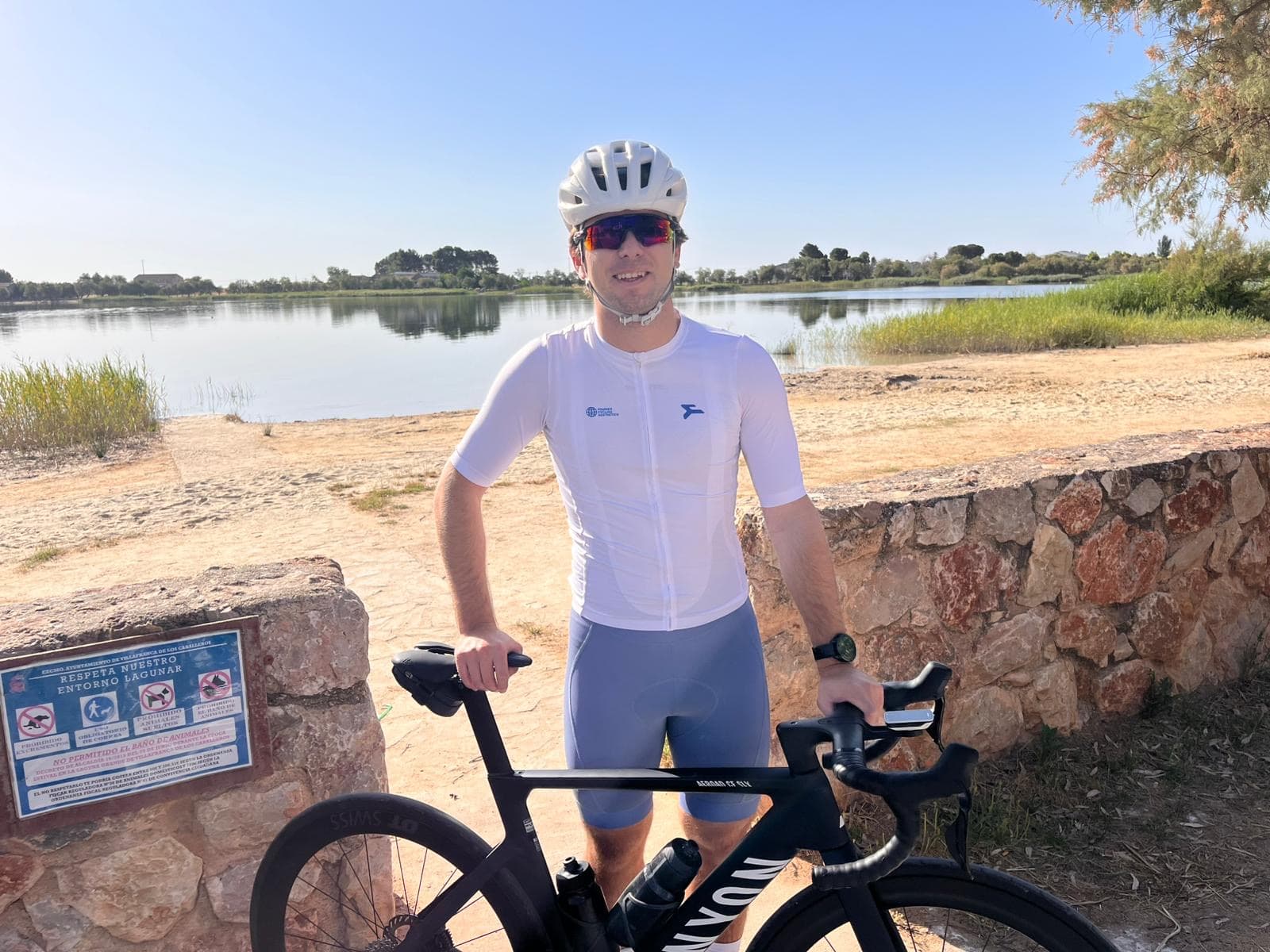 Ciclista con bicicleta